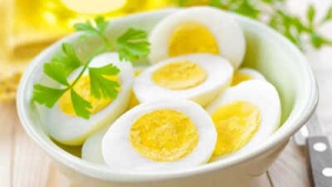 Eating one egg a week may cut Alzheimer’s risk by half; study suggests