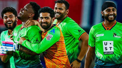 Hetmyer hits the winning six in dramatic fashion.